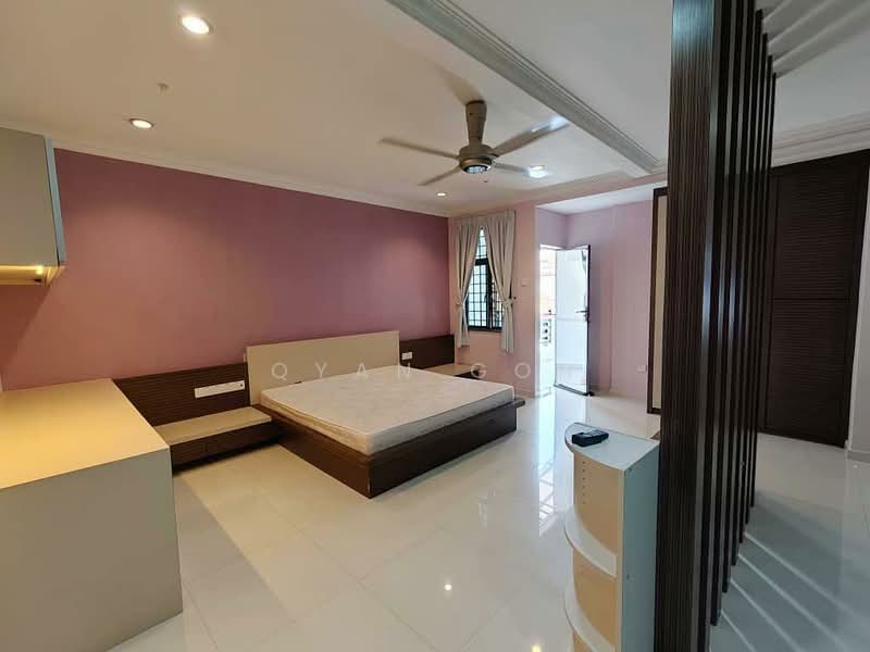 Rumah Teres 2 Tingkat untuk Dijual di Pantai Jerejak (Bayan Lepas) - Qyan Goh - Bedroom - PropertyGuru.com.my