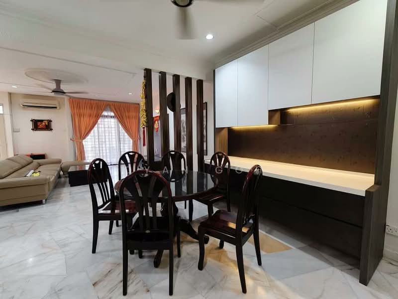 Rumah Teres 2 Tingkat untuk Dijual di Pantai Jerejak (Bayan Lepas) - Qyan Goh - Living Room - PropertyGuru.com.my