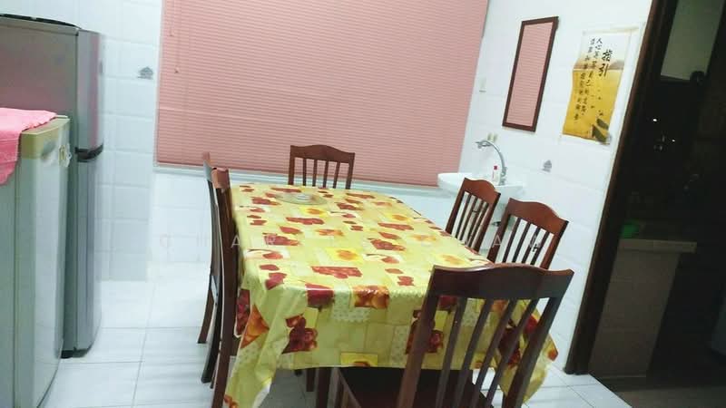 Kondominium untuk Dijual di Villa Ria - Charles Chaw - Dining Room - PropertyGuru.com.my