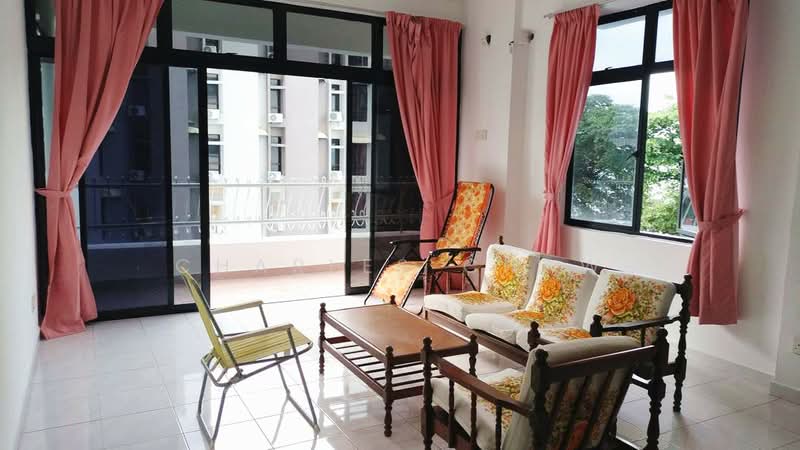 Kondominium untuk Dijual di Villa Ria - Charles Chaw - Living Room - PropertyGuru.com.my