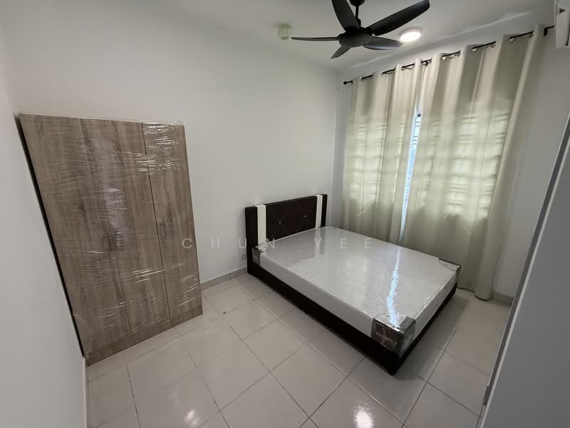 Kondominium untuk Disewa di Residensi Bukit Tiara - Chun Yee - Bedroom - PropertyGuru.com.my