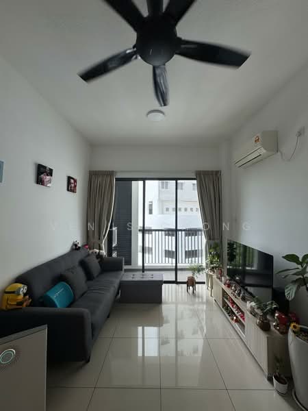 Kondominium untuk Disewa di Artis 3 Residence - Venus Chong - Living Room - PropertyGuru.com.my