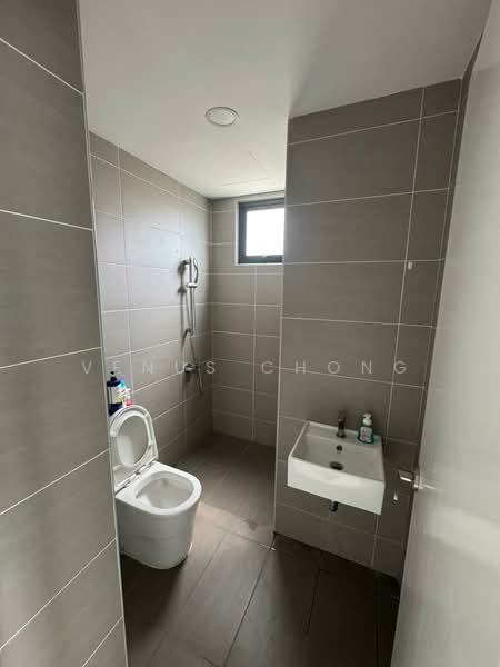 Kondominium untuk Disewa di Artis 3 Residence - Venus Chong - Bathroom - PropertyGuru.com.my
