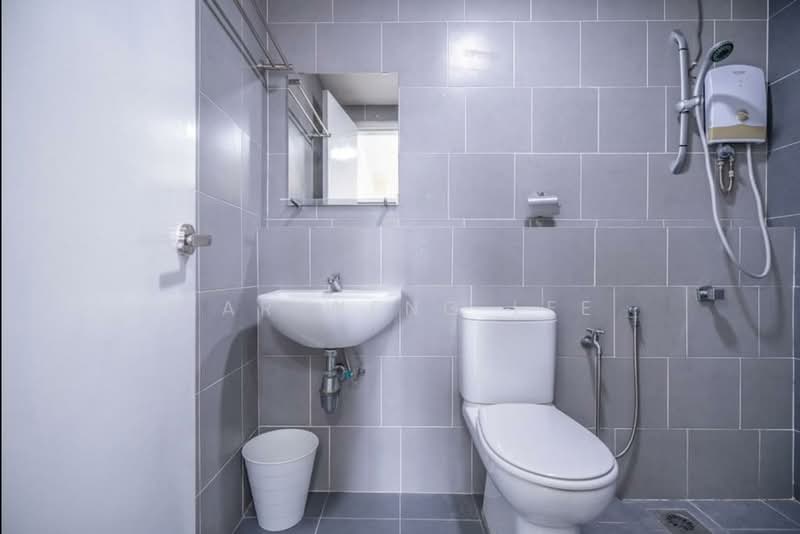 Service Residence for Rent at Flexis @ One South - Alex Lee - Bathroom - PropertyGuru.com.my