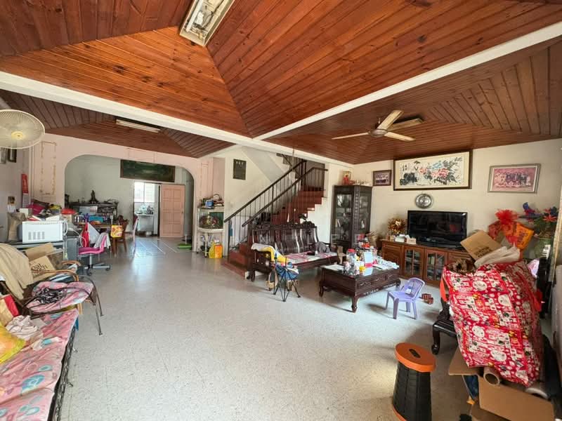 2-storey Terraced House for Sale in Seksyen 17 (Petaling Jaya) - Ivan Lee - Living Room - PropertyGuru.com.my