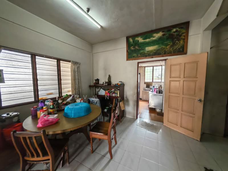 2-storey Terraced House for Sale in Seksyen 17 (Petaling Jaya) - Ivan Lee - Dining Room - PropertyGuru.com.my