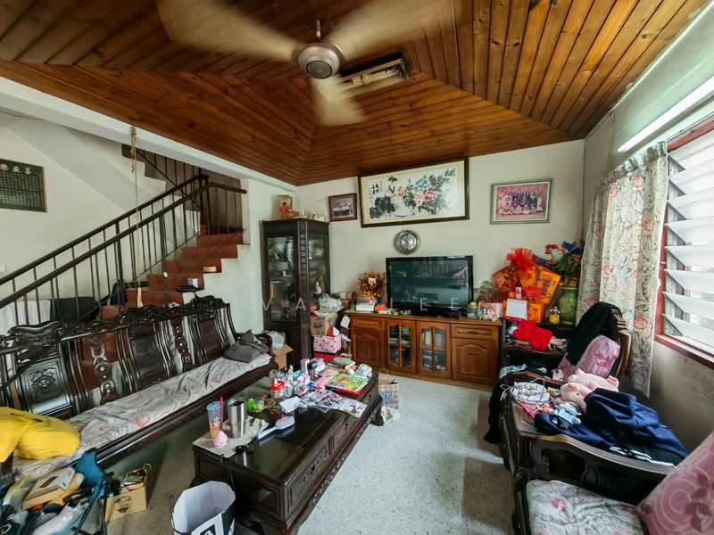 2-storey Terraced House for Sale in Seksyen 17 (Petaling Jaya) - Ivan Lee - Living Room - PropertyGuru.com.my