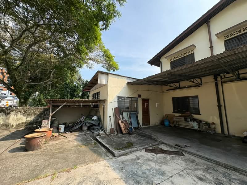 2-storey Terraced House for Sale in Seksyen 17 (Petaling Jaya) - Ivan Lee - Exterior - PropertyGuru.com.my