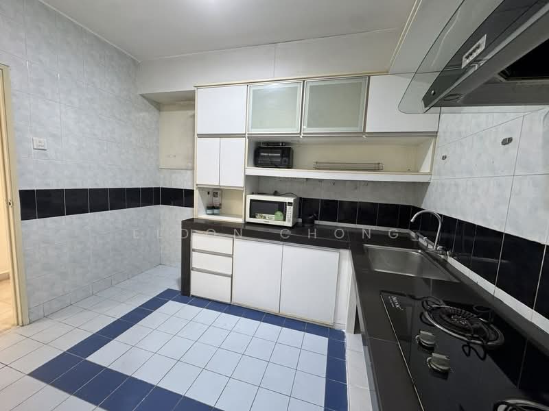 Kondominium untuk Disewa di Endah Regal Condominium - Eldon Chong - Kitchen - PropertyGuru.com.my