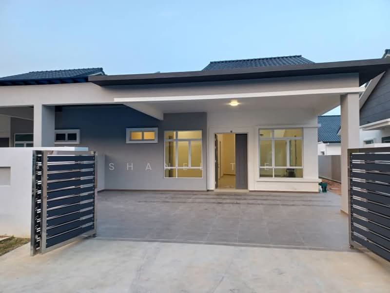 Semi-Detached House for Rent in Kluang (Johor) - Shanel Tee - Exterior - PropertyGuru.com.my
