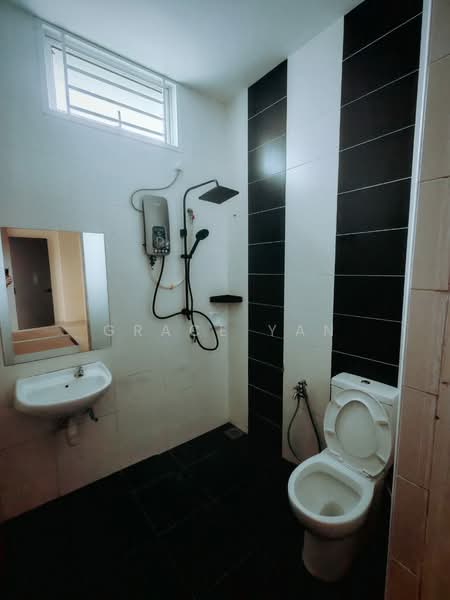 2-storey Terraced House for Rent in Johor Bahru (Johor) - Grace Yan - Bathroom - PropertyGuru.com.my