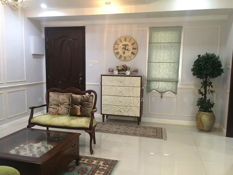 Rumah Teres 2 Tingkat untuk Dijual di Bukit Jelutong (Shah Alam) - Asliza Md Asrar - Living Room - PropertyGuru.com.my