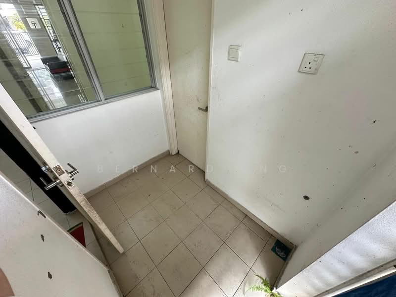 2-storey Terraced House for Sale in Bandar Country Homes (Rawang) - Bernard Ong - Entrance - PropertyGuru.com.my