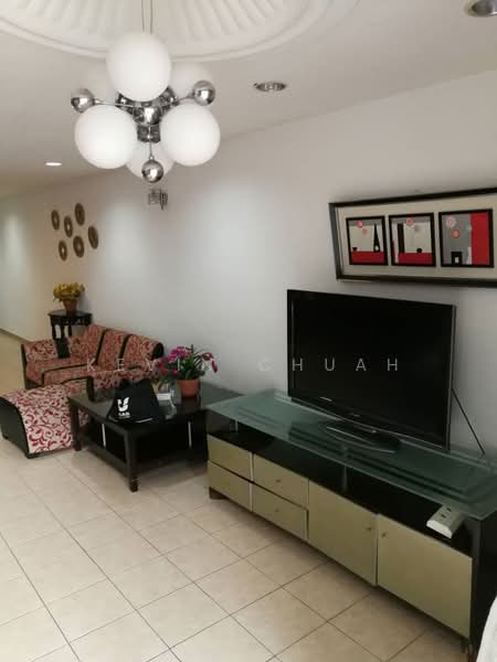 Kondominium untuk Dijual di Amadesa Resort Condominium - Kevin Chuah - Living Room - PropertyGuru.com.my