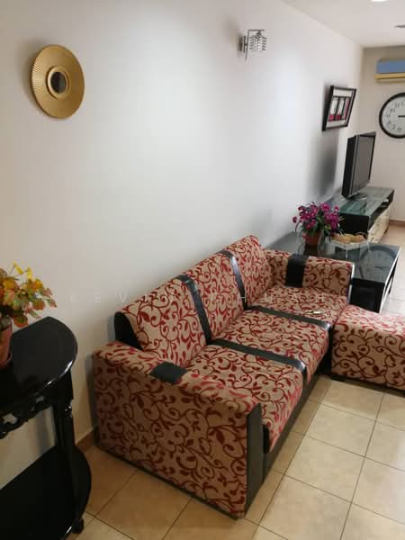 Kondominium untuk Dijual di Amadesa Resort Condominium - Kevin Chuah - Living Room - PropertyGuru.com.my