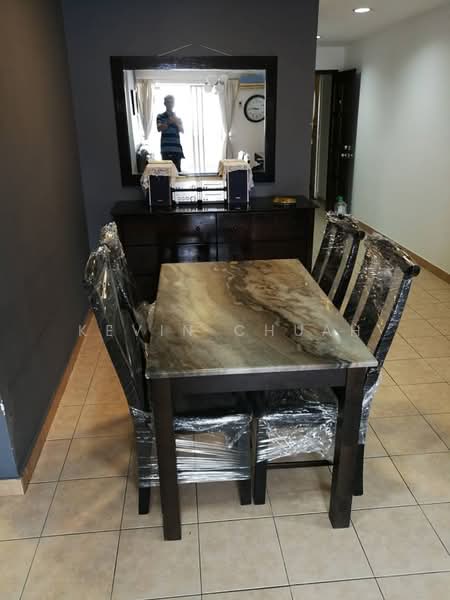 Kondominium untuk Dijual di Amadesa Resort Condominium - Kevin Chuah - Dining Room - PropertyGuru.com.my
