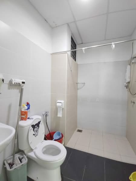 Servis Apartment untuk Dijual di Akademik Suite - Vlien Lua - Bathroom - PropertyGuru.com.my