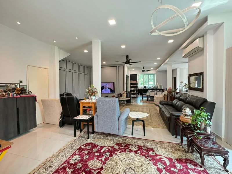 2-storey Terraced House for Sale in Petaling Jaya (Selangor) - SAIEMAH BINTI MD YUSOF - Living Room - PropertyGuru.com.my