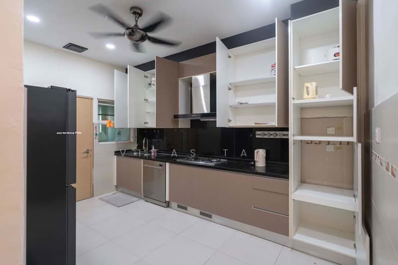 Rumah Teres 2 Tingkat untuk Disewa di Shah Alam (Selangor) - Vitas Tan - Kitchen - PropertyGuru.com.my