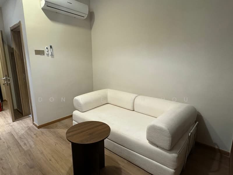 Servis Apartment untuk Disewa di Armani Raja Uda - Don Lee Kah Hou - Living Room - PropertyGuru.com.my