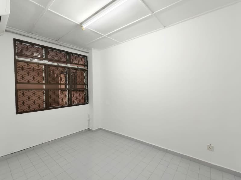 Semi-Detached House for Rent in Taman Pelangi (Johor Bahru) - Tan Bing Yi - Interior - PropertyGuru.com.my