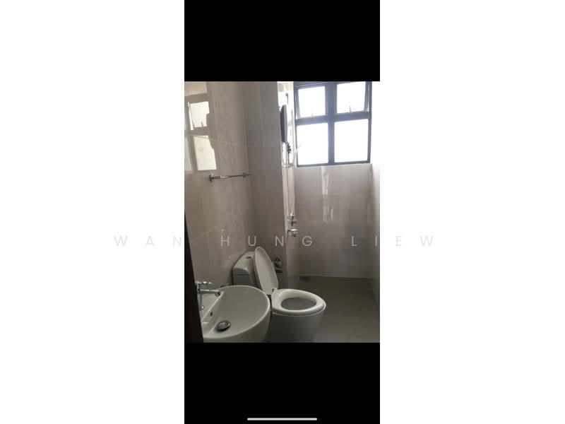 Servis Apartment untuk Dijual di J.Dupion Residence - Wan Hung Liew - Bathroom - PropertyGuru.com.my