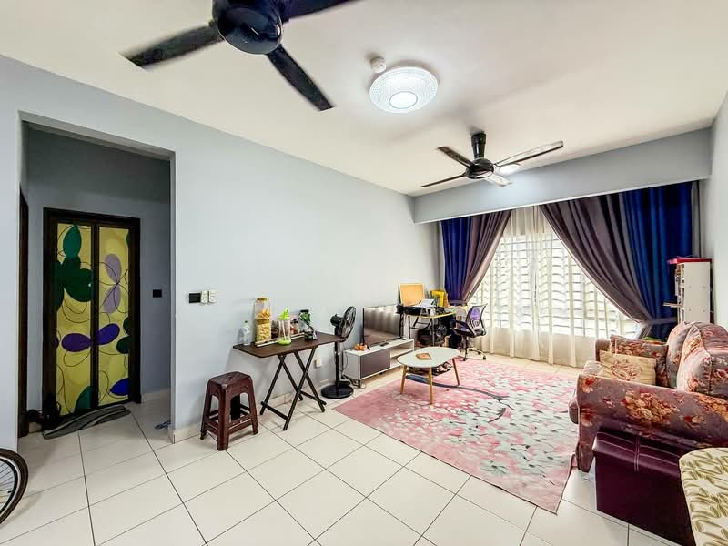 Pangsapuri untuk Dijual di Pr1ma One @ Laman View - Azli Ibrahim - Living Room - PropertyGuru.com.my
