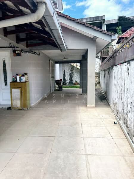3-storey Terraced House for Sale in Batu Caves (Selangor) - Masnizah Arifin - Exterior - PropertyGuru.com.my