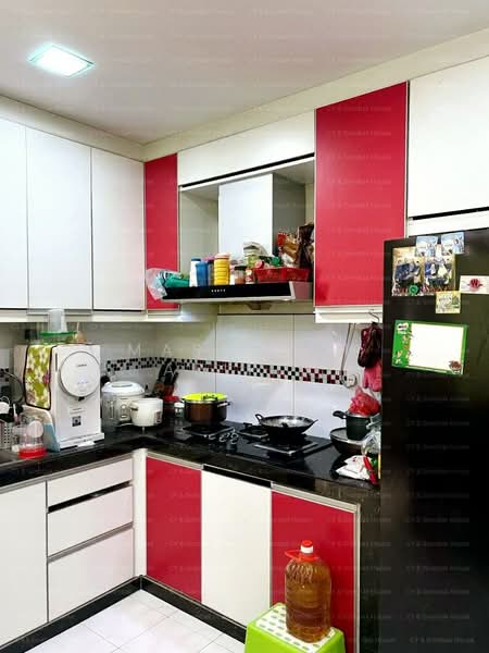 3-storey Terraced House for Sale in Batu Caves (Selangor) - Masnizah Arifin - Kitchen - PropertyGuru.com.my