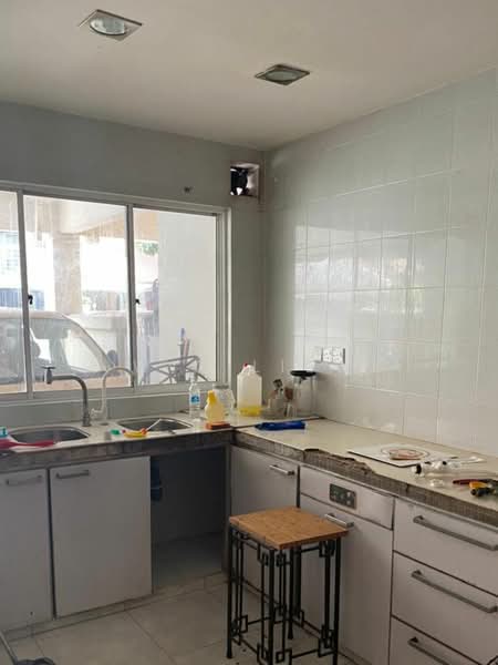 Rumah Bandar untuk Dijual di Jalan Ipoh (Kuala Lumpur) - W G Liew - Kitchen - PropertyGuru.com.my