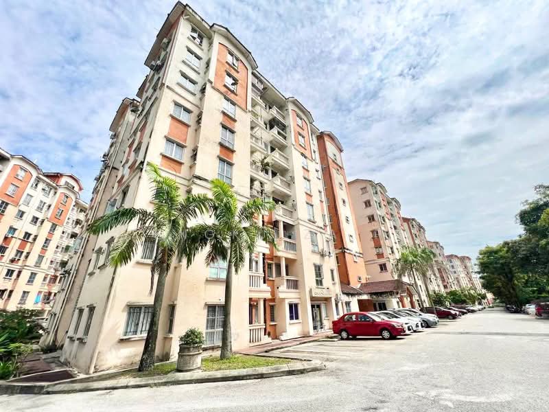Pangsapuri untuk Dijual di Pangsapuri Danaumas - Tengku Zairi - PropertyGuru.com.my
