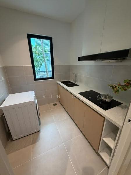 Service Residence for Sale at Parq Residence - Alvin Chua - Kitchen - PropertyGuru.com.my