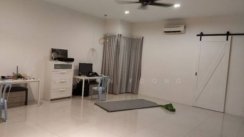 Semi-Detached House for Sale in Ipoh (Perak) - Vivian Foong - Study - PropertyGuru.com.my