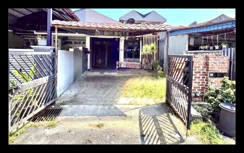 Rumah Teres 1 Tingkat untuk Dijual di Seksyen 16 (Bangi) - Azli Ibrahim - Exterior - PropertyGuru.com.my