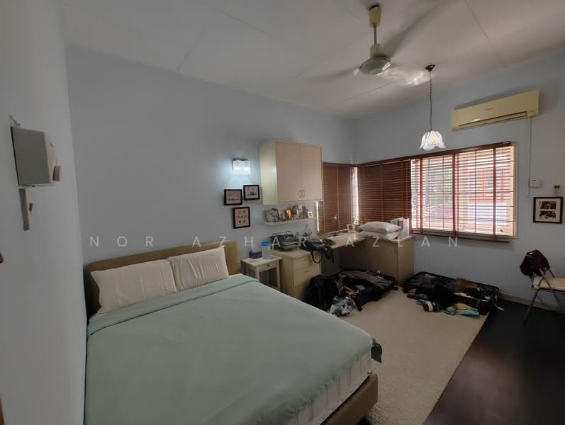 Rumah Banglo untuk Dijual di SS7 (Petaling Jaya) - Nor Azhar Azlan - Bedroom - PropertyGuru.com.my