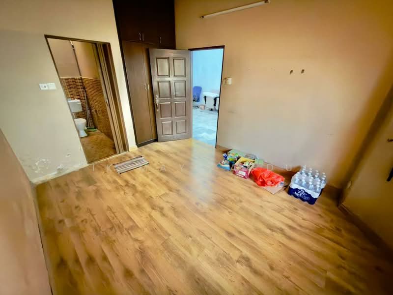 1-storey Terraced House for Sale in Taman Tan Yew Lai (Jalan Klang Lama (Old Klang Road)) - Cik Maya Abdul - PropertyGuru.com.my