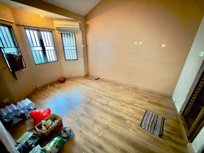 1-storey Terraced House for Sale in Taman Tan Yew Lai (Jalan Klang Lama (Old Klang Road)) - Cik Maya Abdul - PropertyGuru.com.my