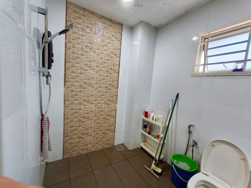 Rumah Teres 2 Tingkat untuk Dijual di Bandar Sri Damansara (Selangor) - Kent Tan - Bathroom - PropertyGuru.com.my