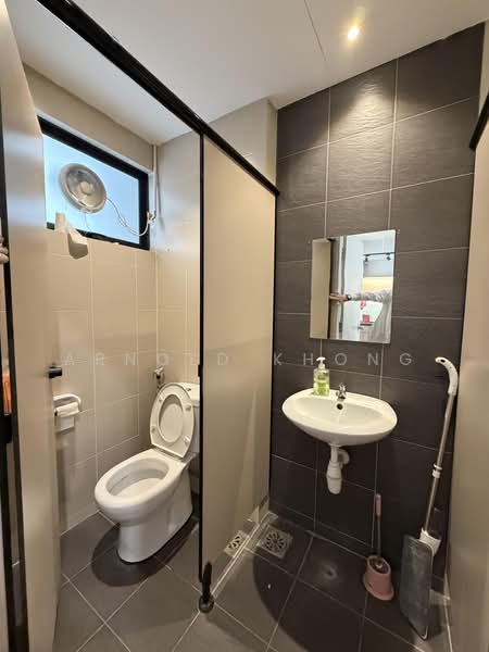 Pejabat untuk Disewa di Taman Connaught (Cheras) - Arnold Khong - Bathroom - PropertyGuru.com.my