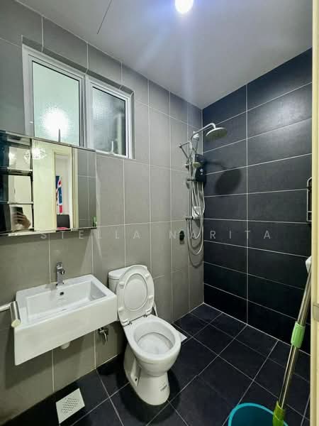 Service Residence for Rent at Skysuites @ Meldrum Hills - Stella Narita - Bathroom - PropertyGuru.com.my