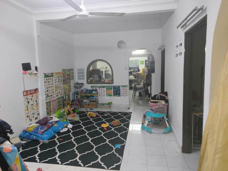 Rumah Teres 1 Tingkat untuk Dijual di SS4 (Petaling Jaya) - Mohd Nor Fahmi - Living Room - PropertyGuru.com.my