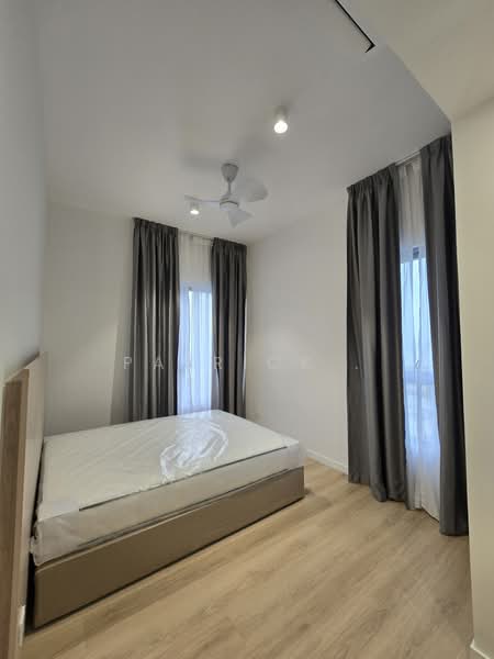 Servis Apartment untuk Disewa di The Meg Serviced Residence - Patrick . - Bedroom - PropertyGuru.com.my