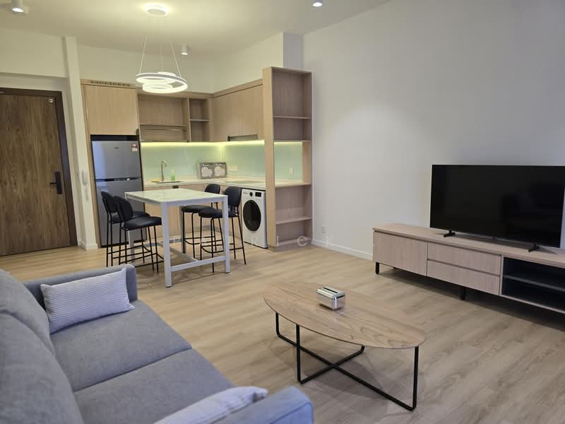 Servis Apartment untuk Disewa di The Meg Serviced Residence - Patrick . - Living Room - PropertyGuru.com.my