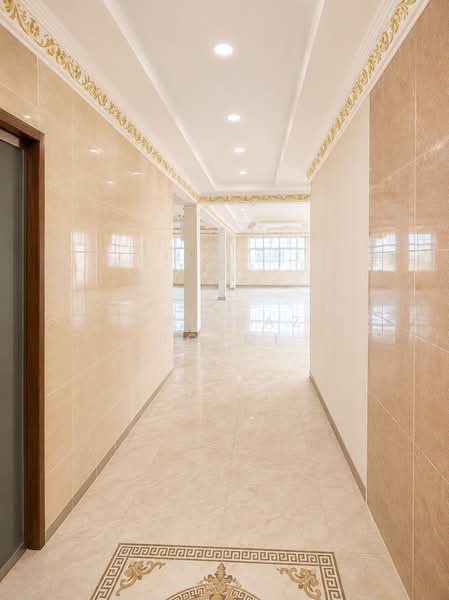 Shop for Rent in Shah Alam (Selangor) - Fiqri Hazim Rozmi - Corridor - PropertyGuru.com.my
