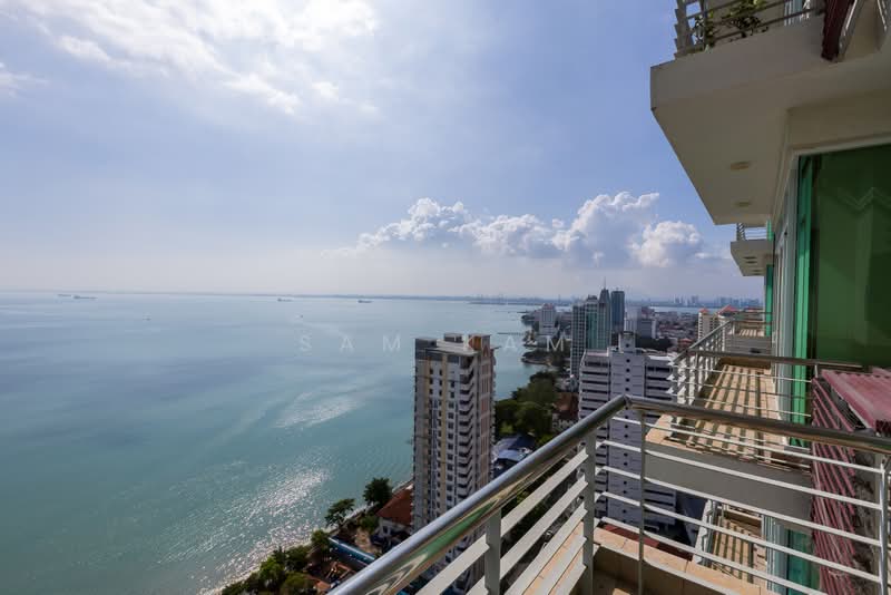 Kondominium untuk Dijual di Mayfair Condominium - Sam Kam - Balcony - PropertyGuru.com.my