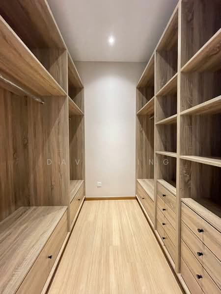 Condominium for Rent at North Greenwich - David Ling - Walk In Closet - PropertyGuru.com.my