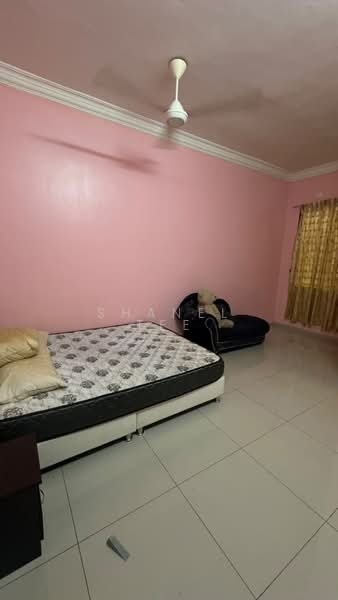 2-storey Terraced House for Rent in Kluang (Johor) - Shanel Tee - Bedroom - PropertyGuru.com.my