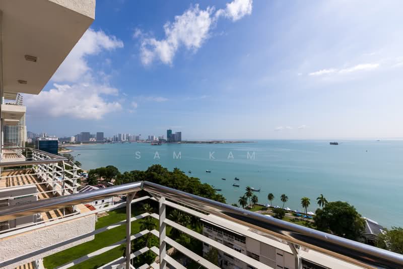 Kondominium untuk Dijual di Mayfair Condominium - Sam Kam - Balcony - PropertyGuru.com.my