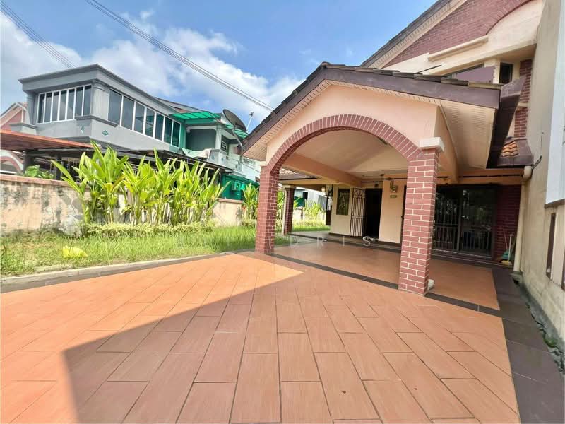 Rumah Teres 2 Tingkat untuk Dijual di Seksyen 7 (Shah Alam) - Ali Idris - Exterior - PropertyGuru.com.my