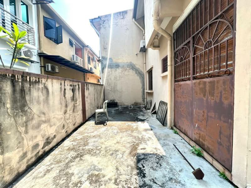 Rumah Teres 2 Tingkat untuk Dijual di Seksyen 7 (Shah Alam) - Ali Idris - Exterior - PropertyGuru.com.my